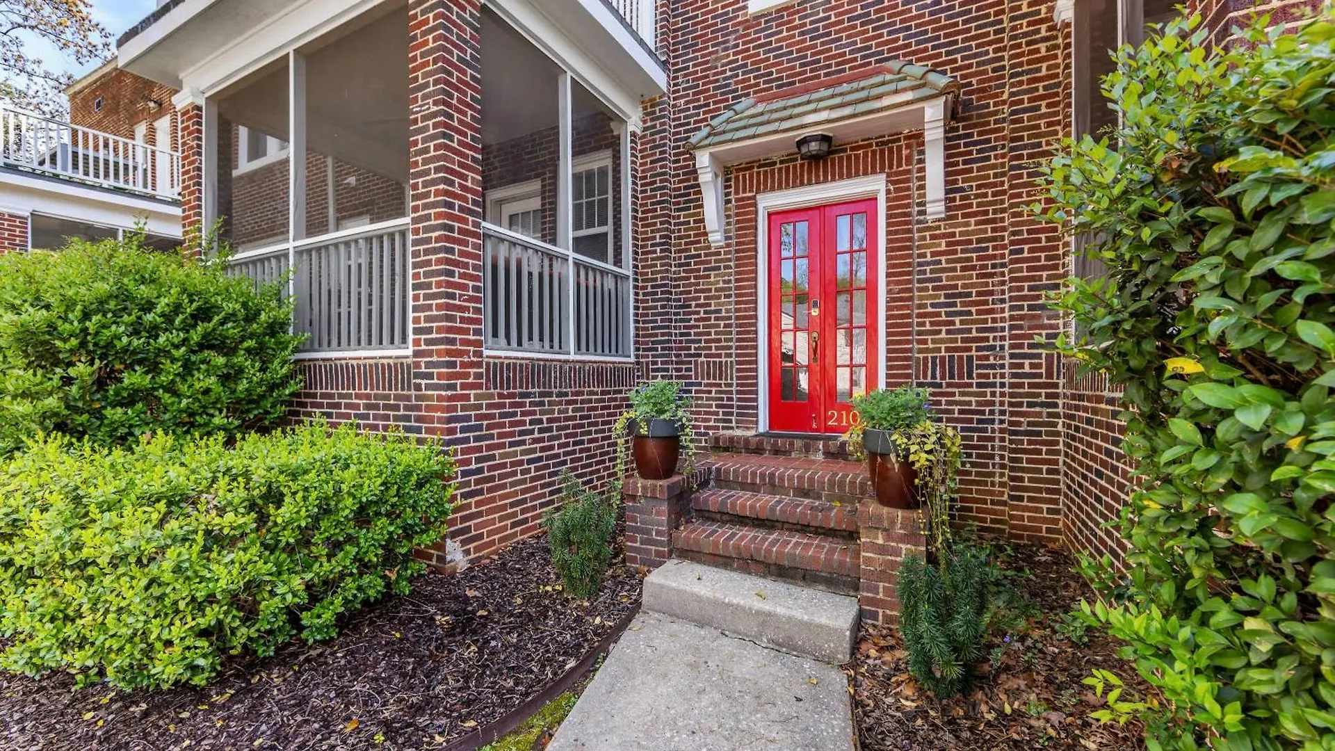 Chic Comfortable 2Br With Porch Near Dilworth Charlotte Holiday home